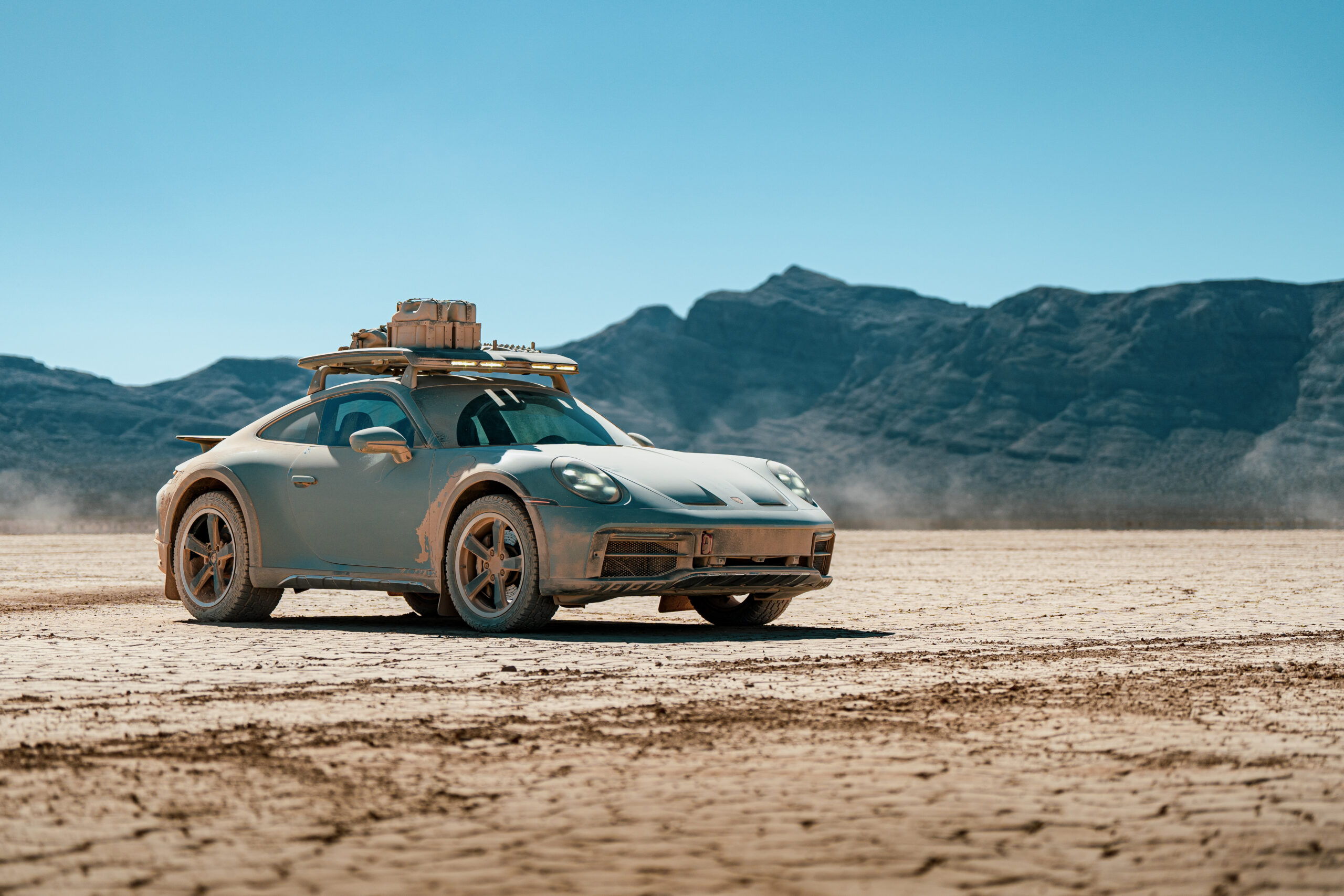 The Porsche Dakar – Offroad Excellence